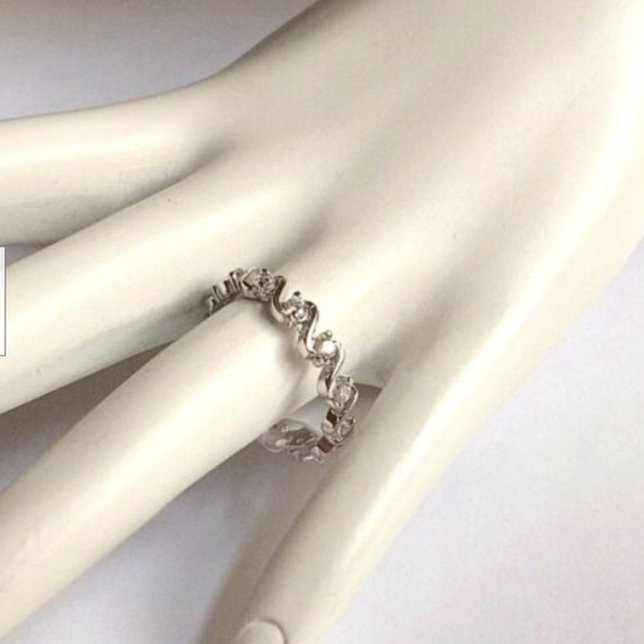 Silver Art Deco Eternity Ring Size 9 Band Cubic Zirconia Waves Nautical Plated - Picture 2 of 8